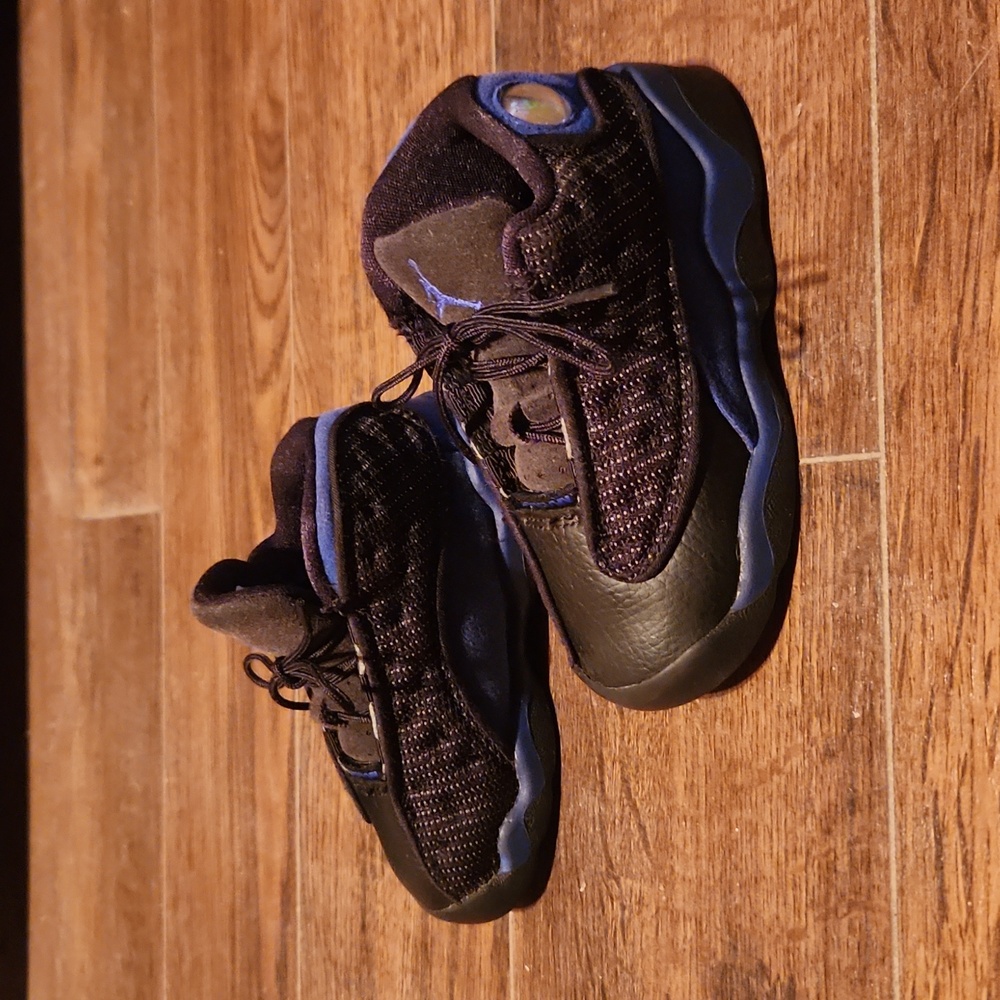 Kids Jordan Retro 13 - Picture 3 of 8